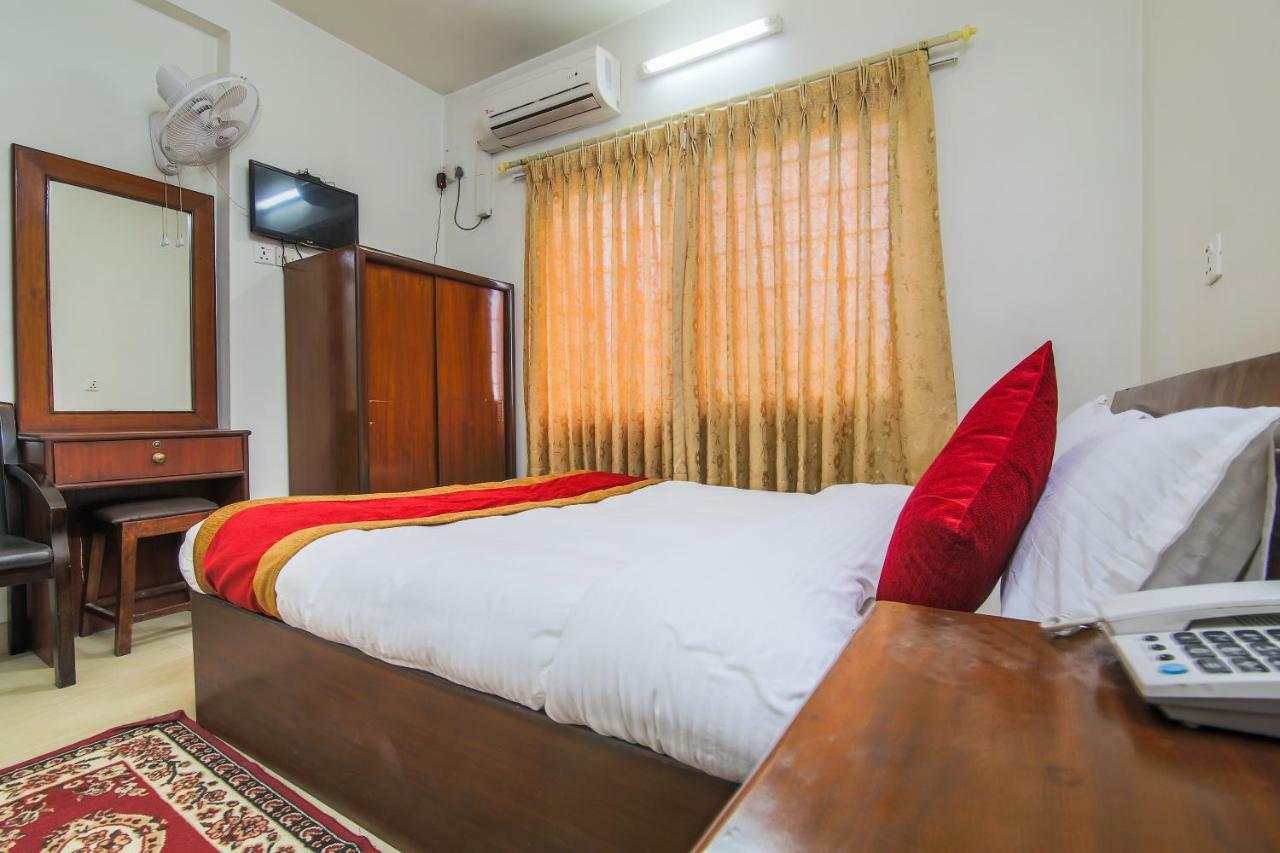 קטמנדו Oyo 358 Hotel Rose Star מראה חיצוני תמונה