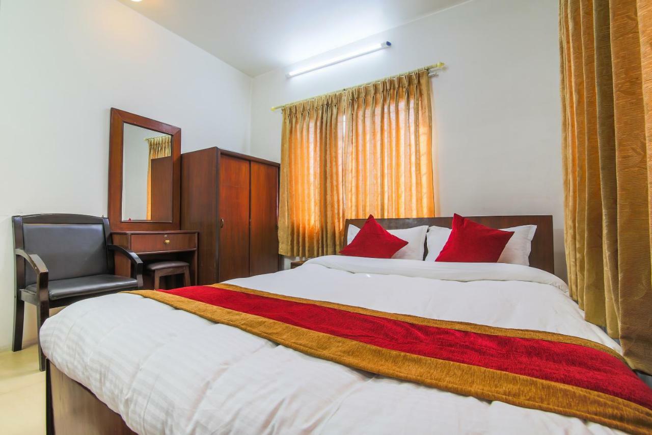 קטמנדו Oyo 358 Hotel Rose Star מראה חיצוני תמונה