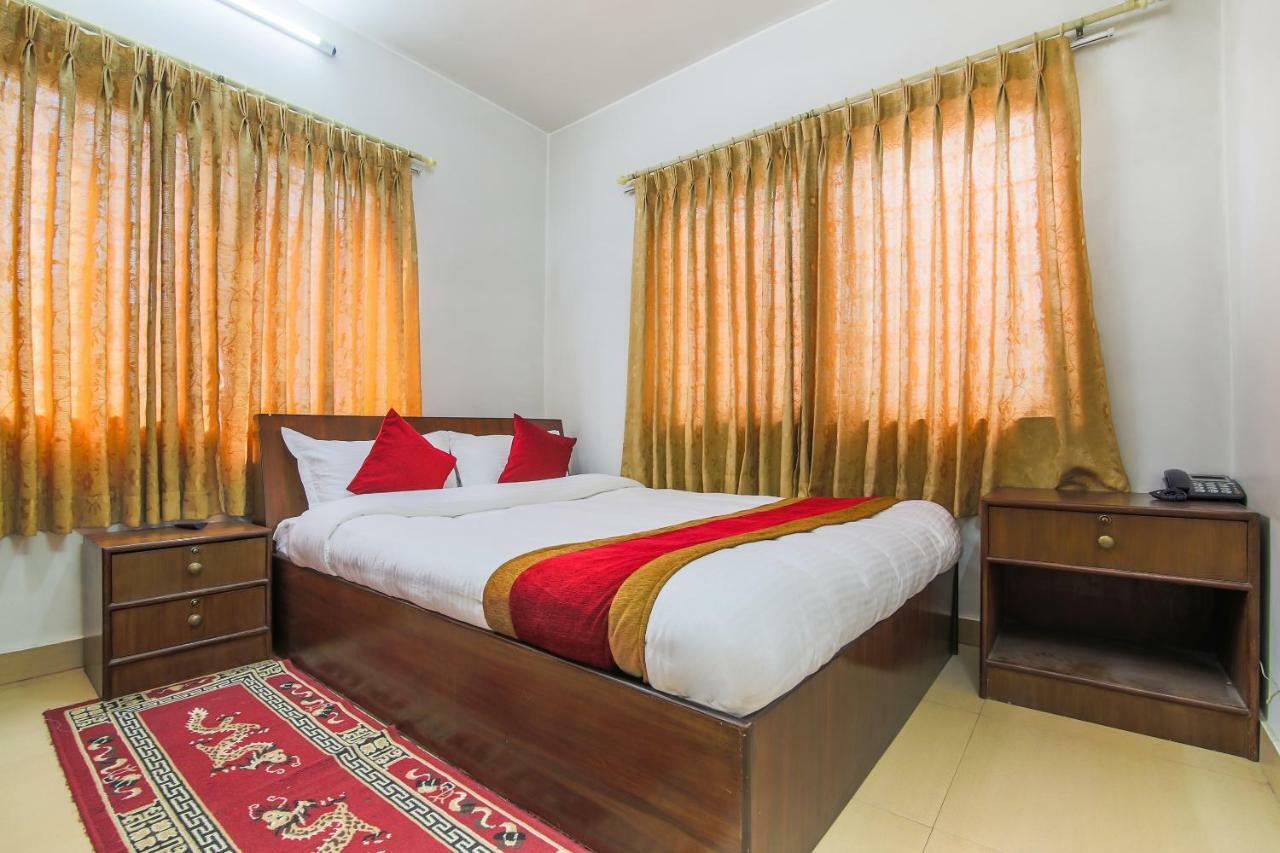 קטמנדו Oyo 358 Hotel Rose Star מראה חיצוני תמונה