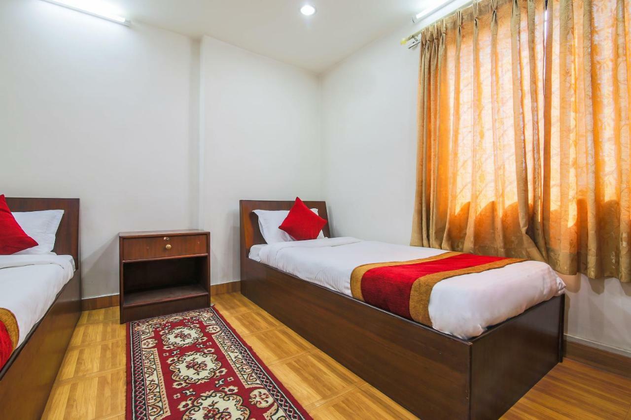 קטמנדו Oyo 358 Hotel Rose Star מראה חיצוני תמונה
