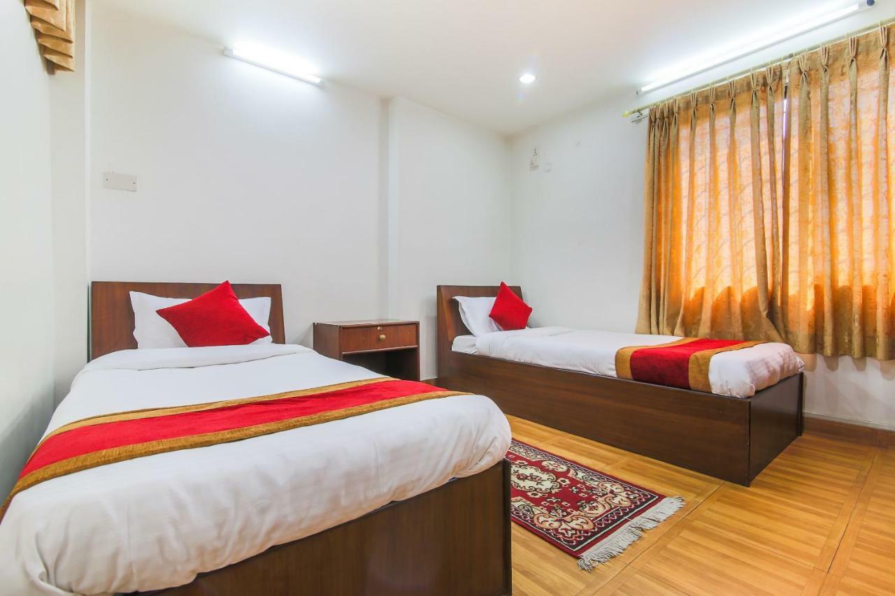 קטמנדו Oyo 358 Hotel Rose Star מראה חיצוני תמונה